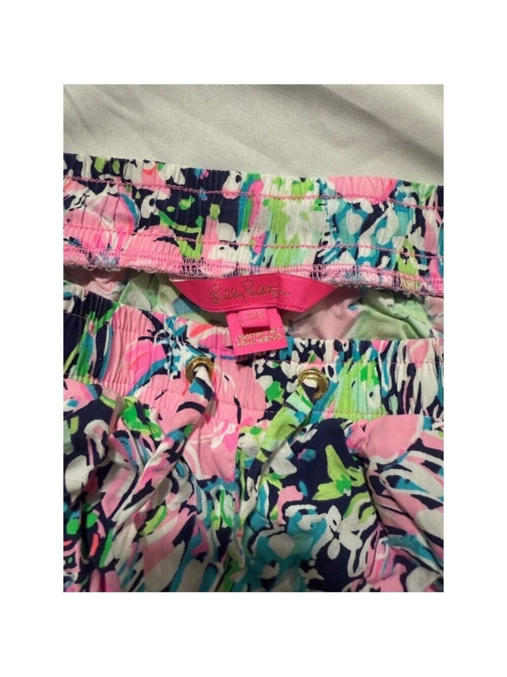 Women's Lilly Pulitzer Shorts XXS Pink Blue Floral Print - Picture 3 of 4